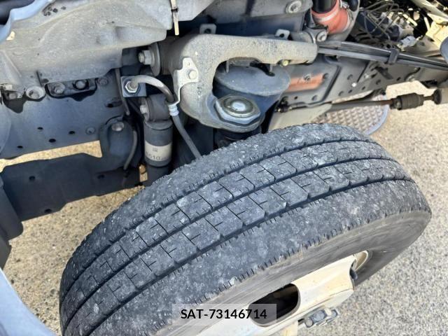 Isuzu ELF TRUCK 2013-12 7357643-23