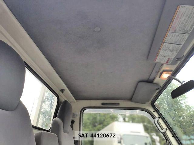 Isuzu ELF TRUCK 2010-03 7357653-9