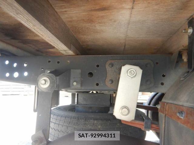 Isuzu ELF TRUCK 2012-09 7357647-11