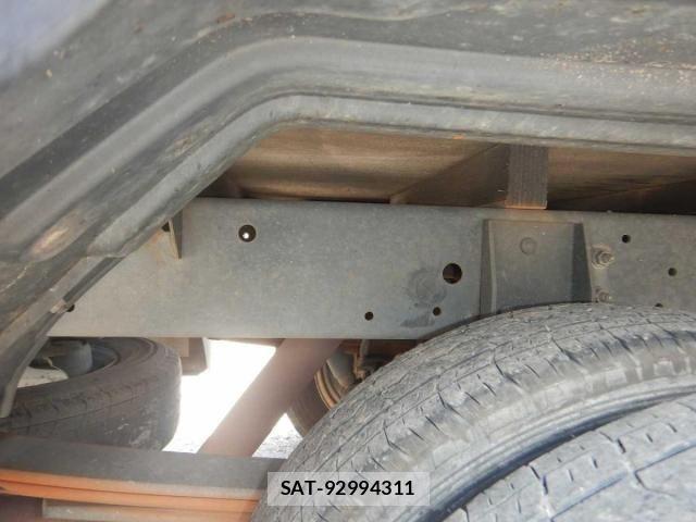 Isuzu ELF TRUCK 2012-09 7357647-12