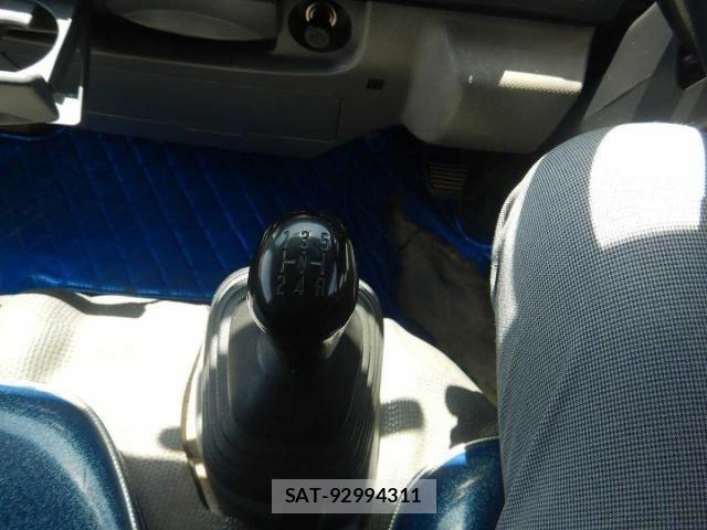 Isuzu ELF TRUCK 2012-09 7357647-19