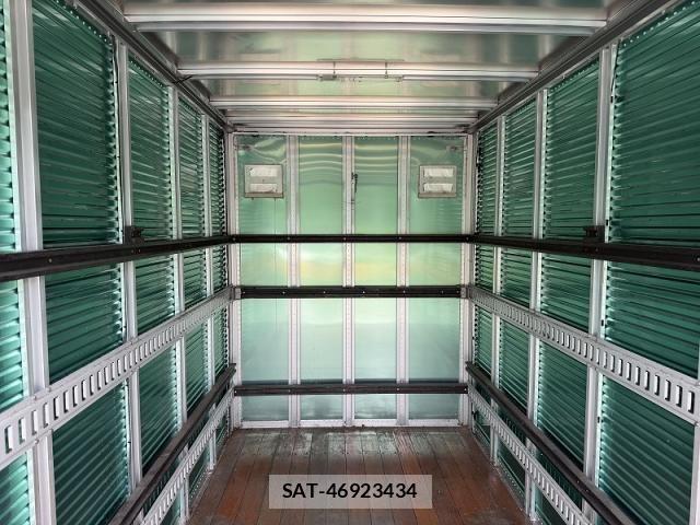 Isuzu ELF TRUCK 2011-08 7392047-23