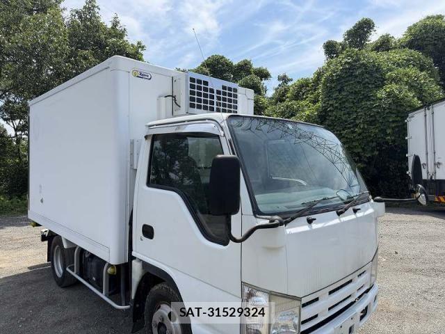 Isuzu ELF TRUCK 2013-11 7392045-9