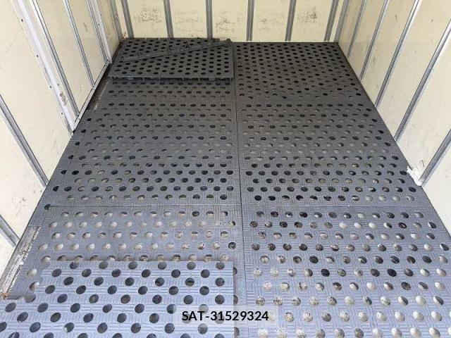Isuzu ELF TRUCK 2013-11 7392045-22