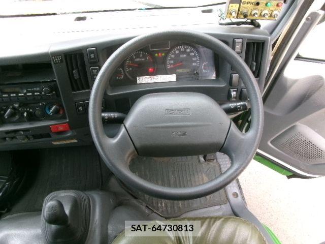 Isuzu ELF TRUCK 2010-01 7392033-18