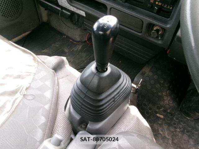 Isuzu ELF TRUCK 2006-06 7392036-18