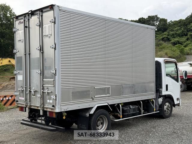 Isuzu ELF TRUCK 2011-08 7392051-5