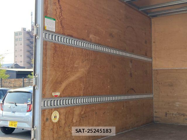 Isuzu ELF TRUCK 2016-09 7392044-10