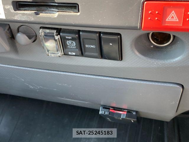 Isuzu ELF TRUCK 2016-09 7392044-20