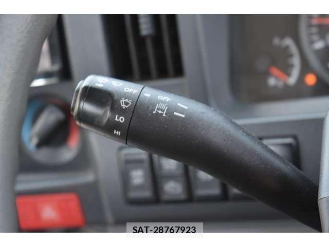 Isuzu ELF TRUCK 2014-04 7454123-15