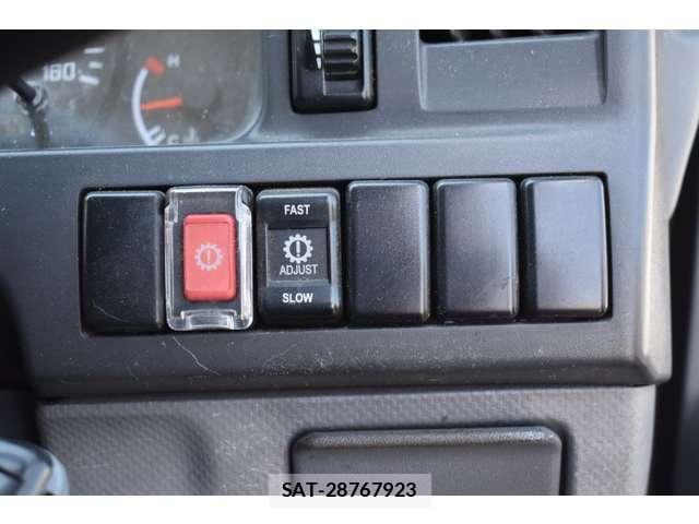 Isuzu ELF TRUCK 2014-04 7454123-17
