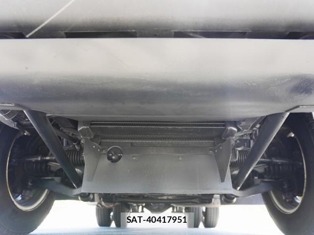 Isuzu ELF TRUCK 2013-07 7454117-18