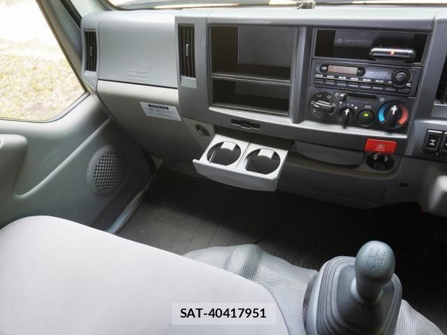 Isuzu ELF TRUCK 2013-07 7454117-22