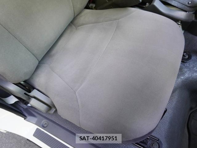 Isuzu ELF TRUCK 2013-07 7454117-25