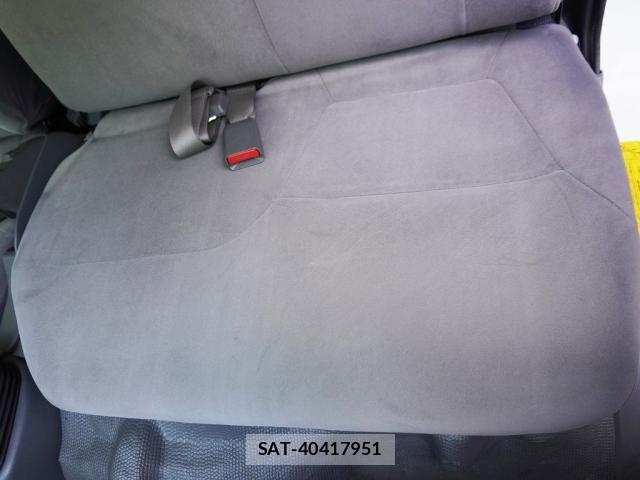 Isuzu ELF TRUCK 2013-07 7454117-26