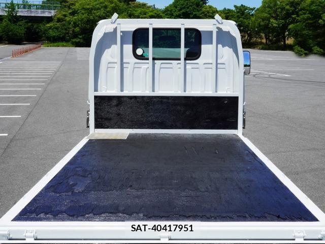 Isuzu ELF TRUCK 2013-07 7454117-3