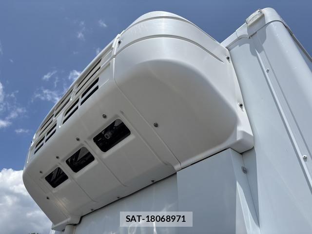 Isuzu ELF TRUCK 2015-05 7454118-12