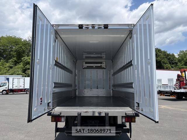 Isuzu ELF TRUCK 2015-05 7454118-17