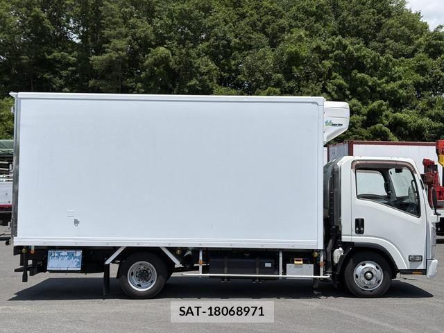 Isuzu ELF TRUCK 2015-05 7454118-4