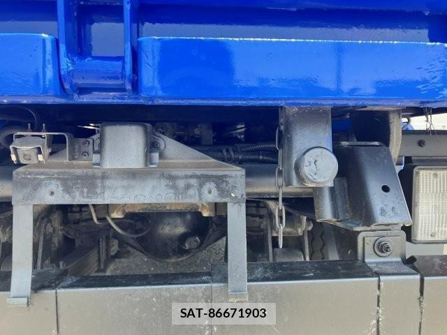 Isuzu ELF TRUCK 2020-02 7454115-9