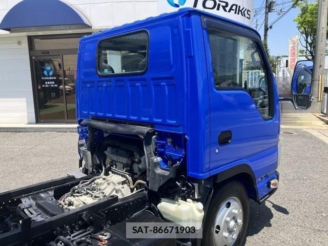 Isuzu ELF TRUCK 2020-02 7454115-16