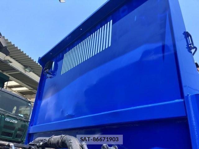 Isuzu ELF TRUCK 2020-02 7454115-27