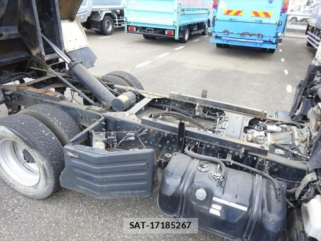 Isuzu ELF TRUCK 2015-09 7454113-10