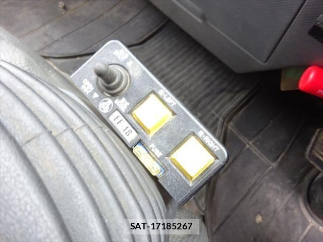 Isuzu ELF TRUCK 2015-09 7454113-25