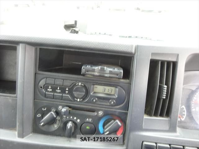 Isuzu ELF TRUCK 2015-09 7454113-26