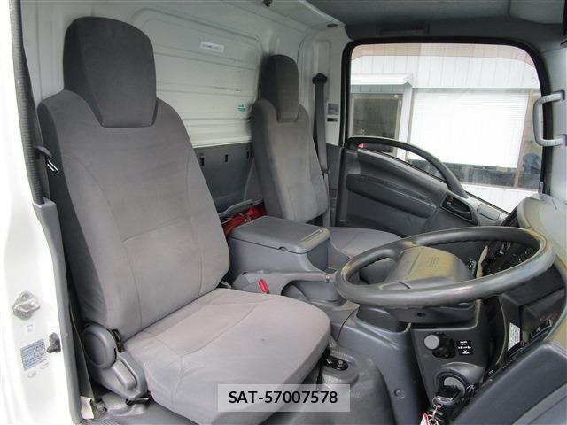 Isuzu ELF TRUCK 2014-04 7454121-13