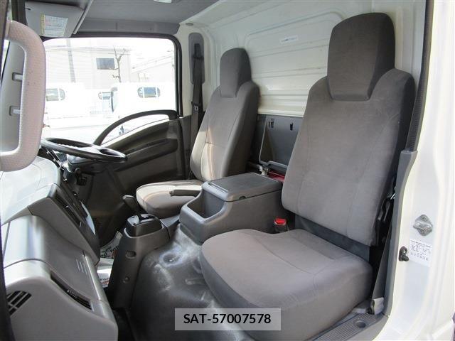 Isuzu ELF TRUCK 2014-04 7454121-14