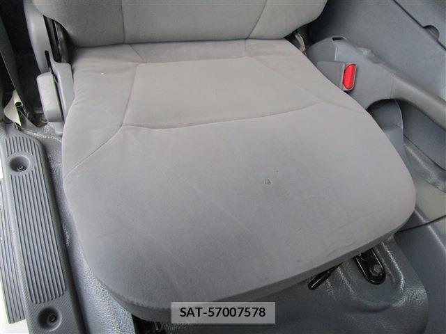 Isuzu ELF TRUCK 2014-04 7454121-15