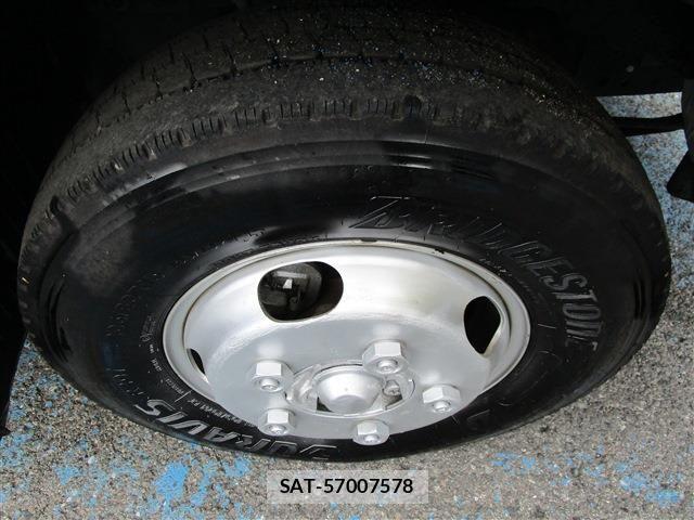 Isuzu ELF TRUCK 2014-04 7454121-18