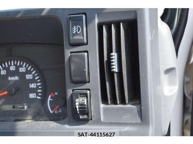 Isuzu ELF TRUCK 2017-07 7454119-16