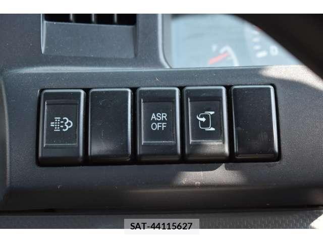 Isuzu ELF TRUCK 2017-07 7454119-18
