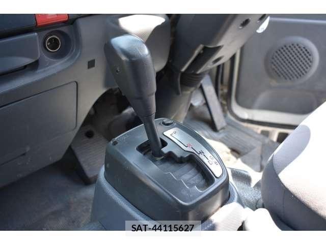 Isuzu ELF TRUCK 2017-07 7454119-3