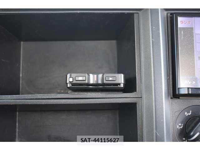 Isuzu ELF TRUCK 2017-07 7454119-4