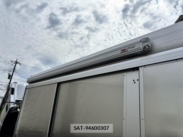 Isuzu ELF TRUCK 2017-10 7454125-17