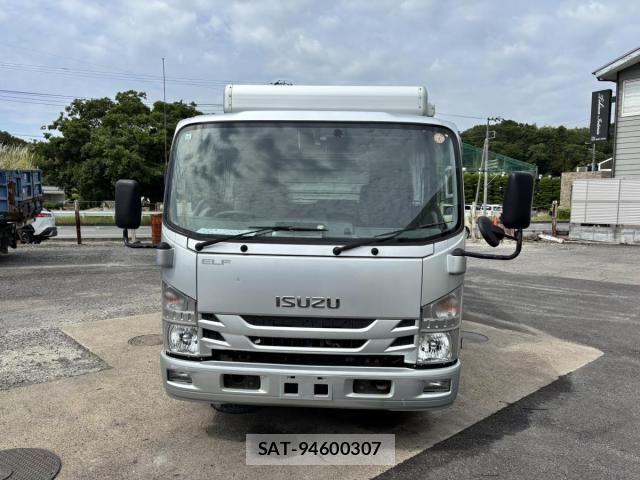 Isuzu ELF TRUCK 2017-10 7454125-1