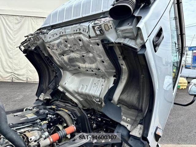 Isuzu ELF TRUCK 2017-10 7454125-22