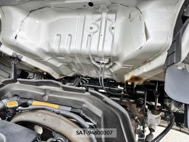 Isuzu ELF TRUCK 2017-10 7454125-23