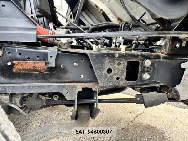 Isuzu ELF TRUCK 2017-10 7454125-25