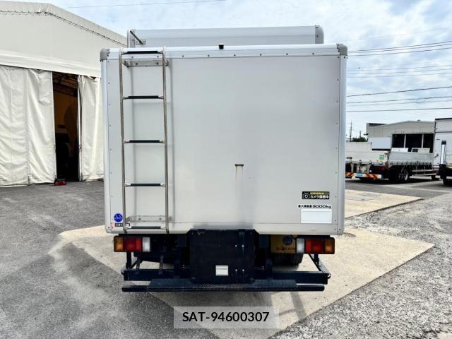 Isuzu ELF TRUCK 2017-10 7454125-5