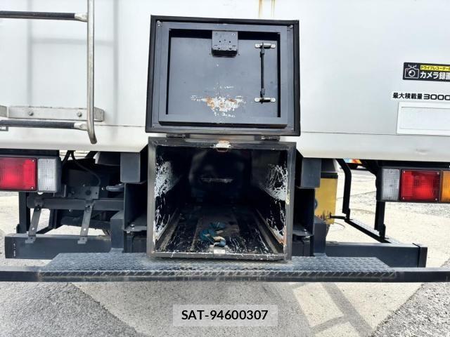 Isuzu ELF TRUCK 2017-10 7454125-8