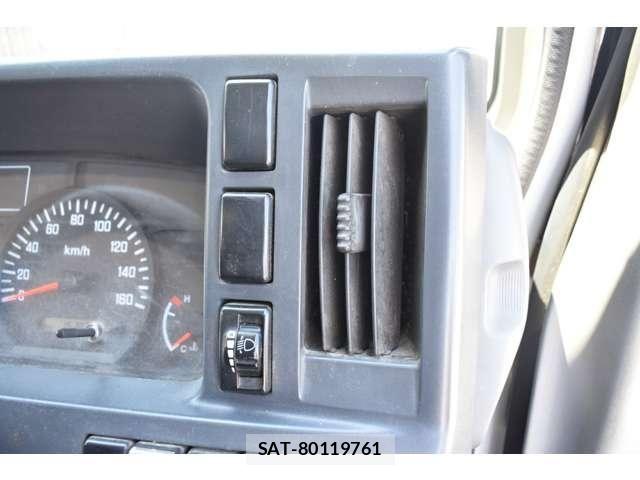 Isuzu ELF TRUCK 2015-03 7454122-17