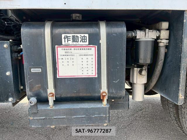 Isuzu ELF TRUCK 2012-08 7500437-23