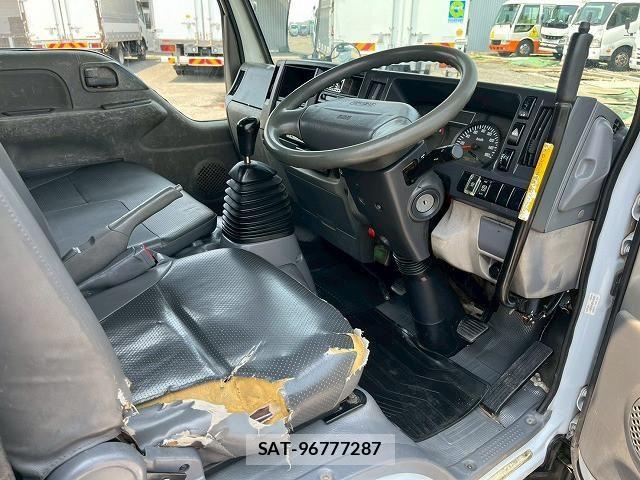 Isuzu ELF TRUCK 2012-08 7500437-26