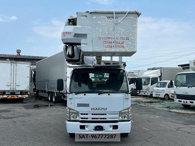 Isuzu ELF TRUCK 2012-08 7500437-2