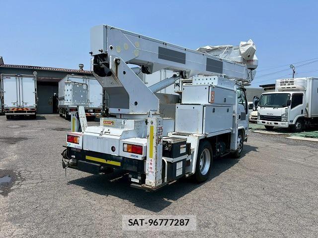 Isuzu ELF TRUCK 2012-08 7500437-6