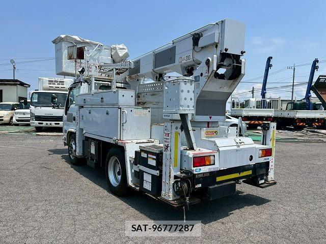 Isuzu ELF TRUCK 2012-08 7500437-8